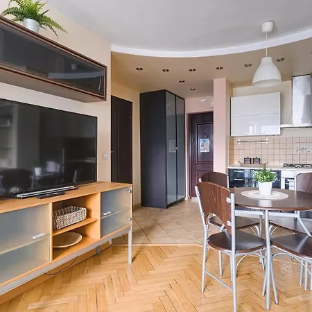 Apartman Ac Bath Smart Tv Center Varsó