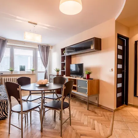 Apartman Ac Bath Smart Tv Center Varsó