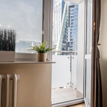 Ac Bath Smart Tv Center * Warszawa