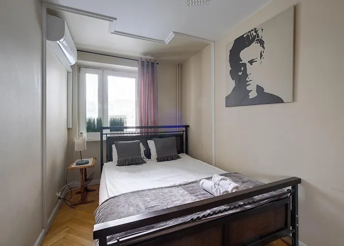 Ac Bath Smart Tv Center * Varsovia