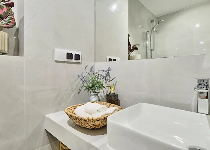 Ac Bath Smart Tv Center Apartamento Varsovia